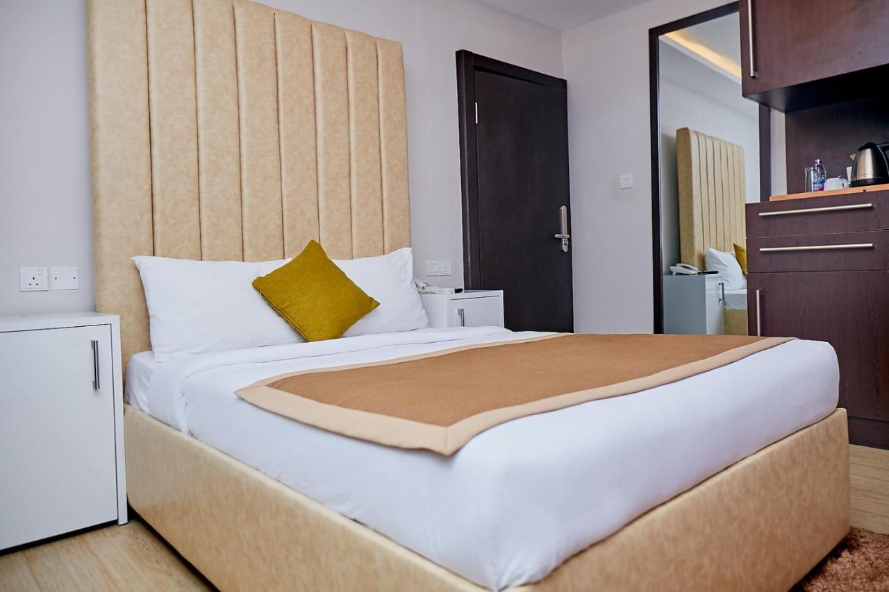 The Cabin Hotel Accra Eksteriør bilde