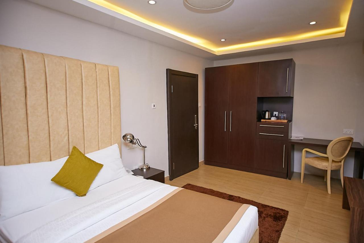 The Cabin Hotel Accra Eksteriør bilde