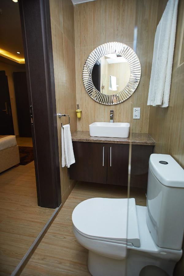 The Cabin Hotel Accra Eksteriør bilde