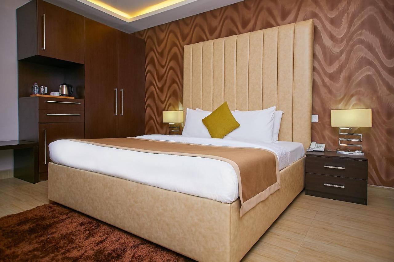 The Cabin Hotel Accra Eksteriør bilde